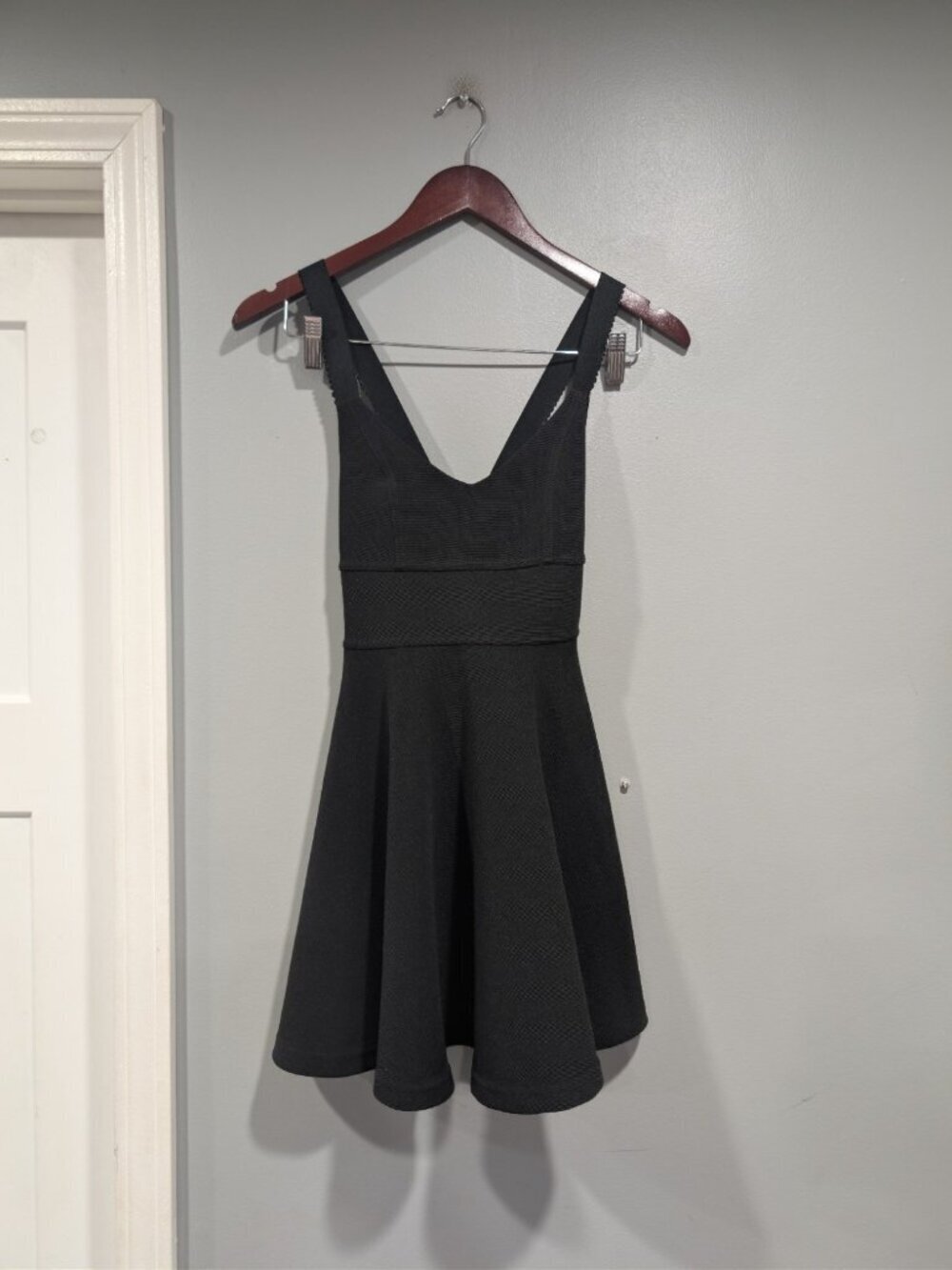 Silence + Noise Women's Emerald City Wide-Strap Black Mini Dress Cross Back XS